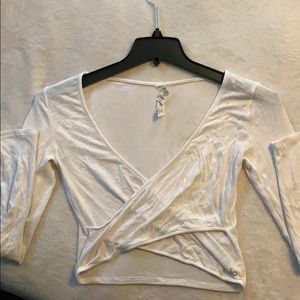 Women’s Alo yoga white crop top